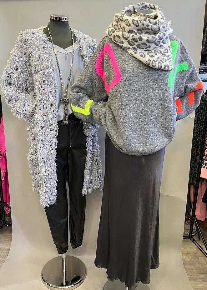 French & Italian Boutique Lookbook Style 37